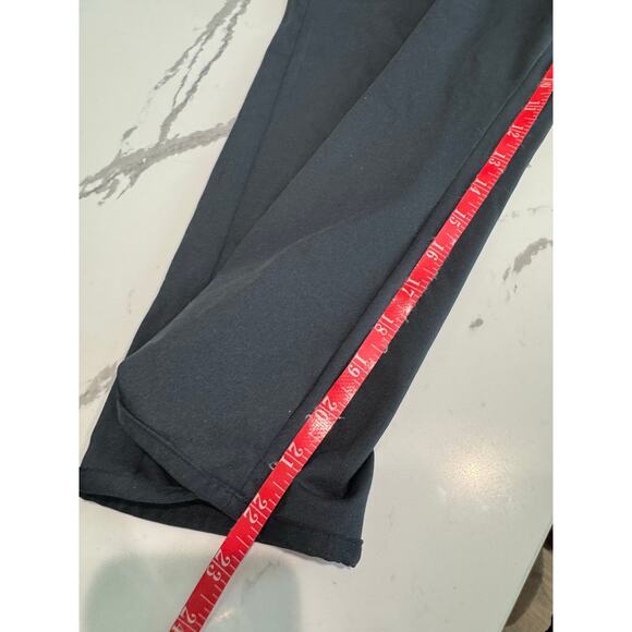 Under Armour Wide Leg Cropped Leggings Pants Workout Size Large - Picture 4 of 5